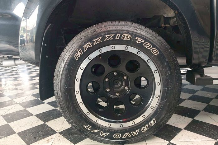 VIGO 4WD 2011 3.0G AT DOUBLE CAB BLACK  1016 full