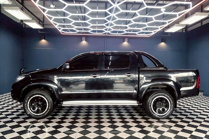 VIGO 4WD 2011 3.0G AT DOUBLE CAB BLACK  1016 full