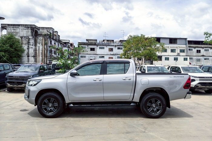 REVO PRE 2020 2.4 ENTRY AT DOUBLE CAB SILVER  1182 full