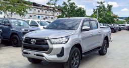REVO PRE 2020 2.4 ENTRY AT DOUBLE CAB SILVER  1182