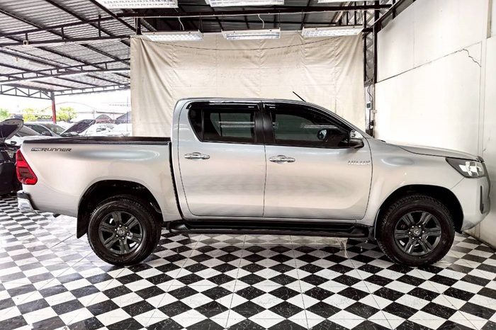 REVO PRE 2020 2.4 ENTRY AT DOUBLE CAB SILVER  1338 full