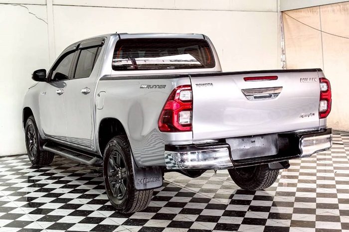REVO PRE 2020 2.4 ENTRY AT DOUBLE CAB SILVER  1338 full