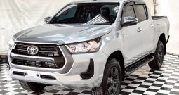 REVO PRE 2020 2.4 ENTRY AT DOUBLE CAB SILVER  1338