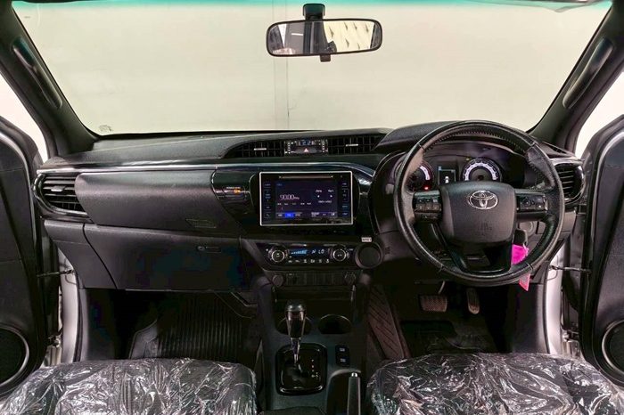 ROCCO PRE 2020 2.4G AT SMART CAB SILVER  1442 full