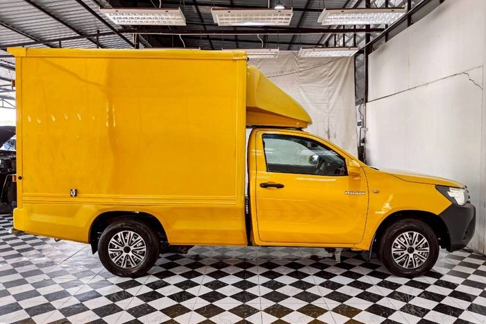 REVO 2WD 2018 2.4J MT STANDARD YELLOW  1449 full