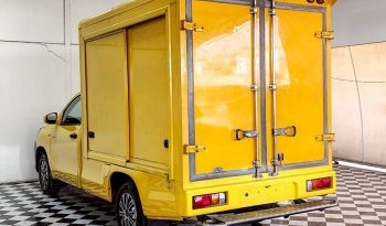 REVO 2WD 2018 2.4J MT STANDARD YELLOW  1449 full