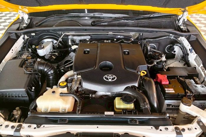 REVO 2WD 2018 2.4J MT STANDARD YELLOW  1449 full