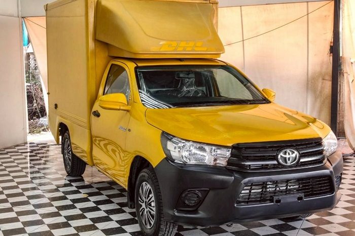 REVO 2WD 2018 2.4J MT STANDARD YELLOW  1464 full