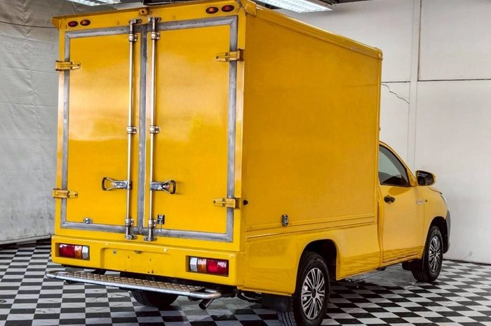 REVO 2WD 2018 2.4J MT STANDARD YELLOW  1464 full