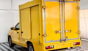 REVO 2WD 2018 2.4J MT STANDARD YELLOW  1464 full