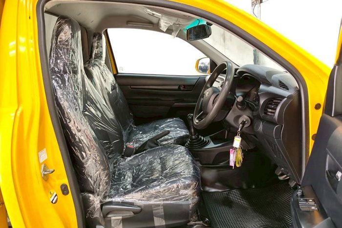 REVO 2WD 2018 2.4J MT STANDARD YELLOW  1467 full