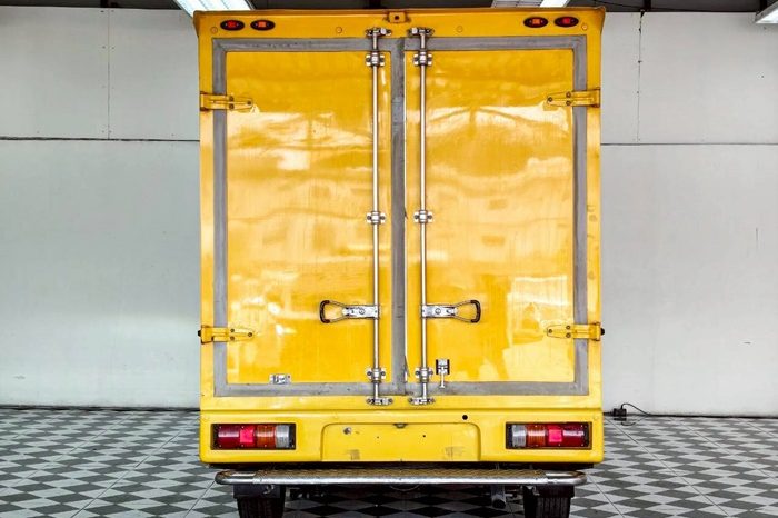 REVO 2WD 2018 2.4J MT STANDARD YELLOW  1467 full