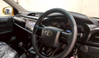 REVO 2WD 2018 2.4J MT STANDARD YELLOW  1480 full