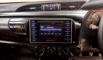 REVO 2WD 2018 2.4J MT STANDARD YELLOW  1480 full