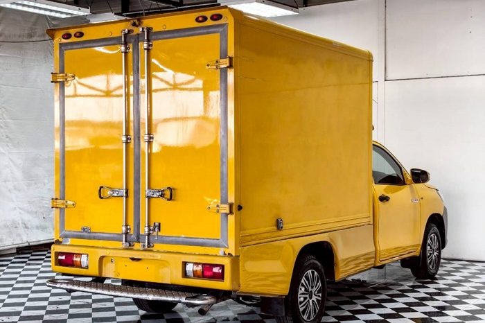 REVO 2WD 2018 2.4J MT STANDARD YELLOW  1480 full