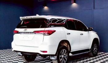 TOYOTA 2WD 2019 2.4V AT FORTUNER WHITE  1490 full