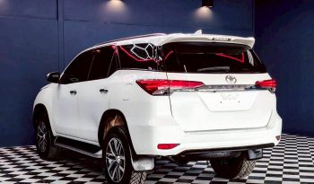 TOYOTA 2WD 2019 2.4V AT FORTUNER WHITE  1490 full