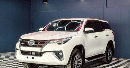 TOYOTA 2WD 2019 2.4V AT FORTUNER WHITE  1490