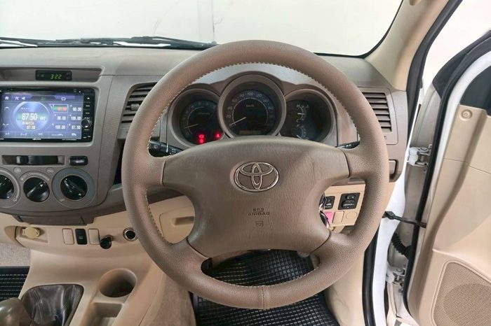 VIGO 4WD 2007 2.7G AT DOUBLE CAB WHITE  1599 full