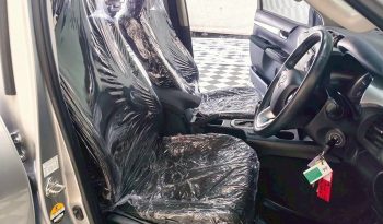 REVO PRE 2019 2.4E AT DOUBLE CAB SILVER  2044 full