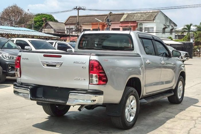 REVO PRE 2019 2.4E AT DOUBLE CAB SILVER  2044 full