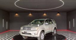 TOYOTA 4WD 2010 3.0V AT FORTUNER SILVER  2167