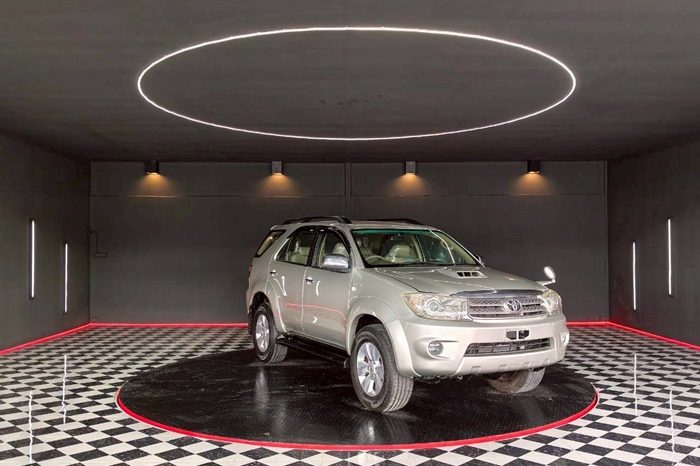 TOYOTA 4WD 2010 3.0V AT FORTUNER SILVER  2167 full