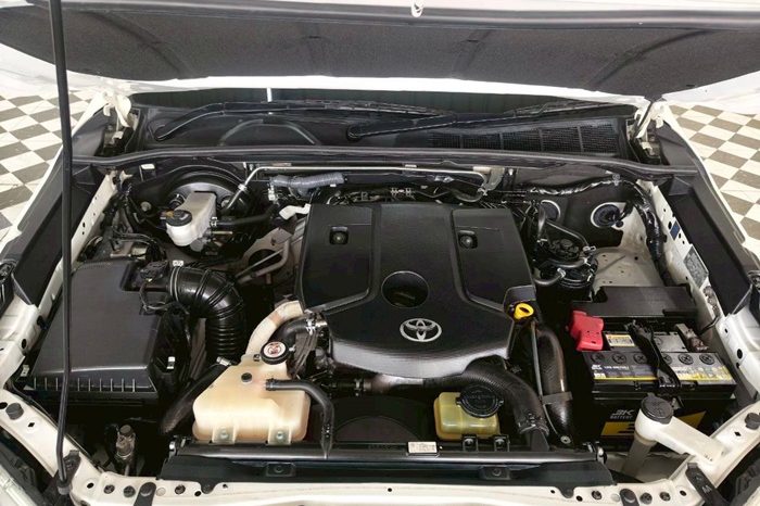 REVO 2WD 2019 2.4J MT SMART CAB WHITE  225 full