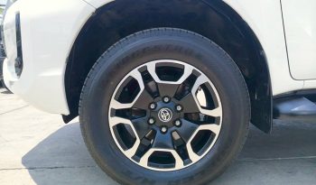 REVO PRE 2020 2.4 MID AT DOUBLE CAB WHITE  2366 full