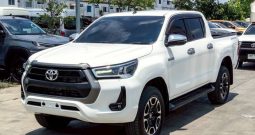 REVO PRE 2020 2.4 MID AT DOUBLE CAB WHITE  2366