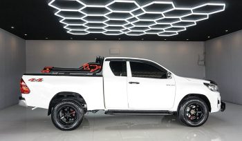 REVO 4WD 2020 2.4E AT SMART CAB WHITE  254 full