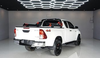 REVO 4WD 2020 2.4E AT SMART CAB WHITE  254 full