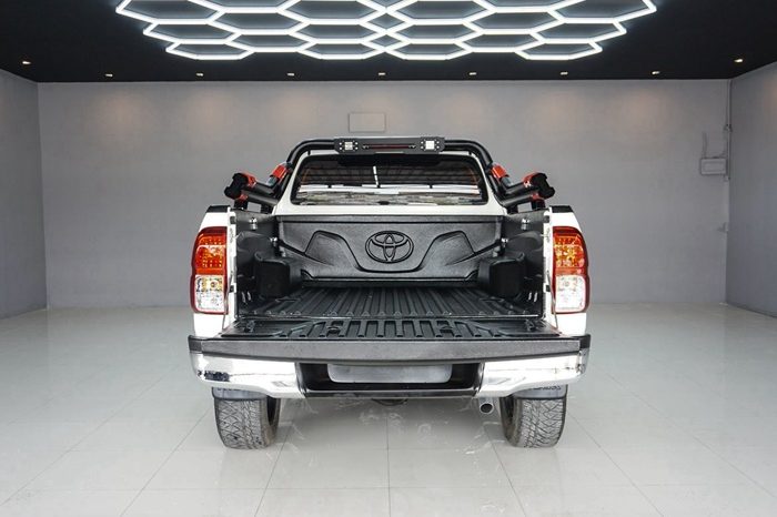 REVO 4WD 2020 2.4E AT SMART CAB WHITE  254 full