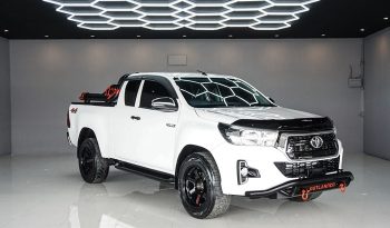 REVO 4WD 2020 2.4E AT SMART CAB WHITE  254 full