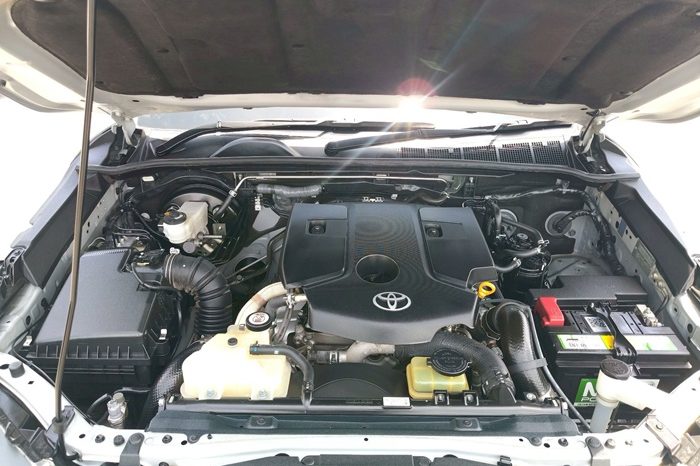 REVO PRE 2020 2.4 ENTRY AT DOUBLE CAB SILVER  2713 full