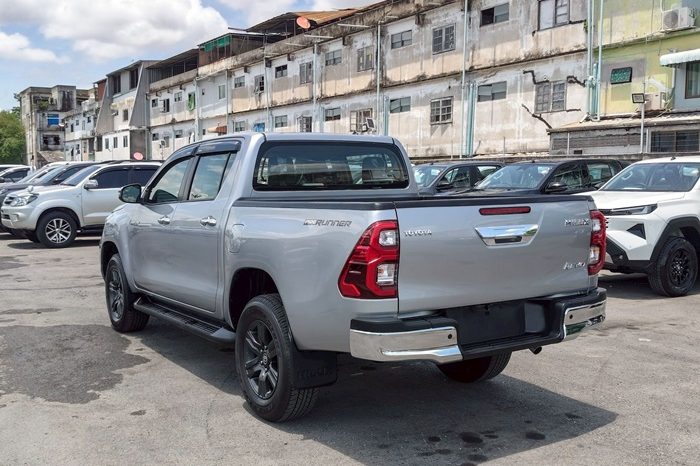 REVO PRE 2020 2.4 ENTRY AT DOUBLE CAB SILVER  2713 full