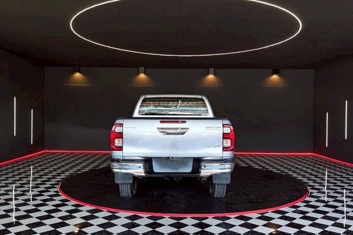 REVO PRE 2020 2.4 ENTRY AT DOUBLE CAB SILVER  2713 full