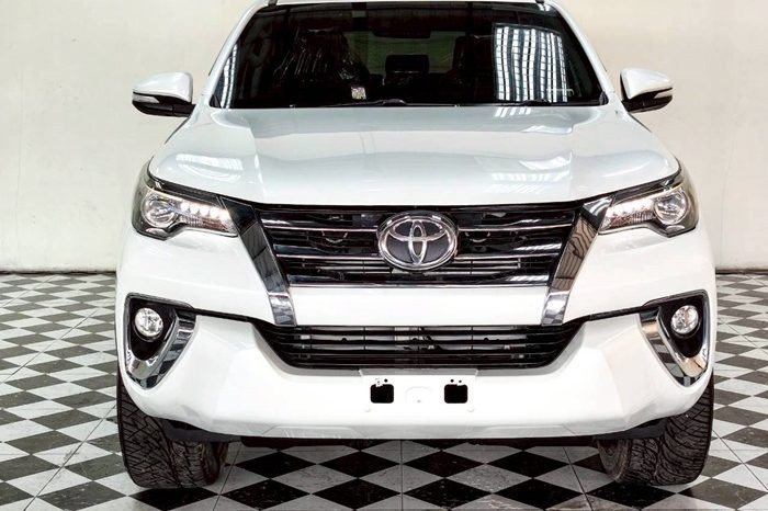 TOYOTA 2WD 2016 2.8V AT FORTUNER WHITE  3368 full