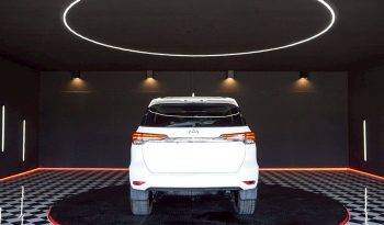 TOYOTA 2WD 2016 2.8V AT FORTUNER WHITE  3368 full