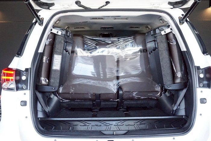 TOYOTA 2WD 2016 2.8V AT FORTUNER WHITE  3368 full