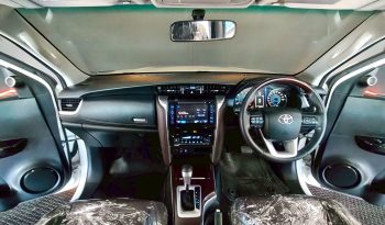 TOYOTA 2WD 2016 2.8V AT FORTUNER WHITE  3368 full
