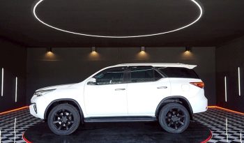TOYOTA 2WD 2016 2.8V AT FORTUNER WHITE  3368 full