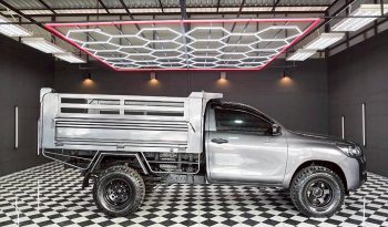 REVO 4WD 2023 2.8 ENTRY MT STANDARD GREY  4696 full