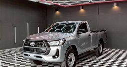 REVO 4WD 2021 2.8 ENTRY MT STANDARD SILVER  4761