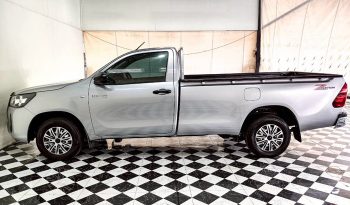 REVO 2WD 2020 2.4 ENTRY MT STANDARD SILVER  4922 full