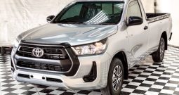 REVO 2WD 2020 2.4 ENTRY MT STANDARD SILVER  4922