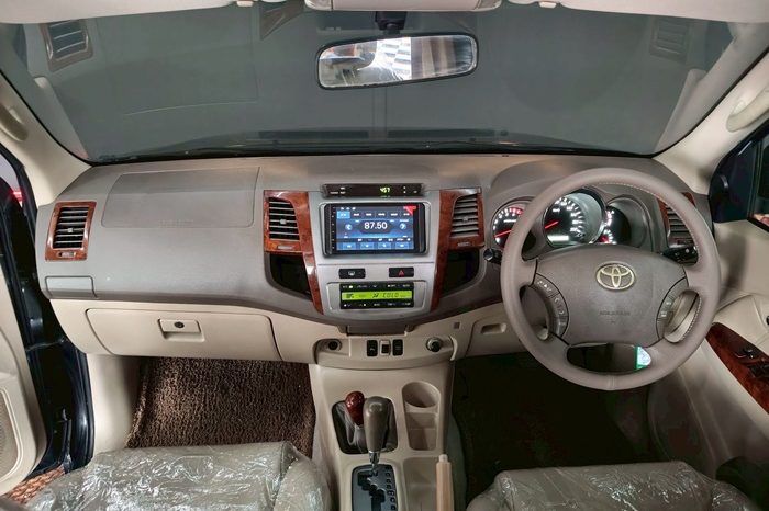 TOYOTA 4WD 2008 2.7V AT FORTUNER BLACK  5236 full