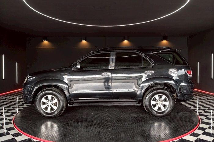 TOYOTA 4WD 2008 2.7V AT FORTUNER BLACK  5236 full