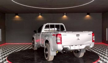 MITSUBISHI 4WD 2021 2.4 MT SINGLE CAB SILVER  5479 full