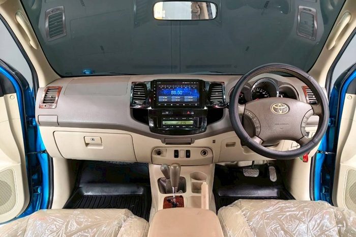 TOYOTA 4WD 2006 3.0V AT FORTUNER BLUE  5908 full